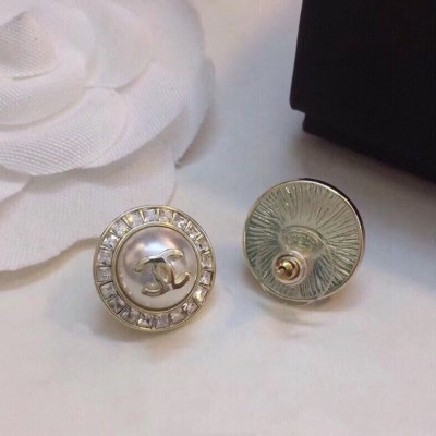 イヤリング CHANEL シャネル 抜群の雰囲気が作れる! イヤリング