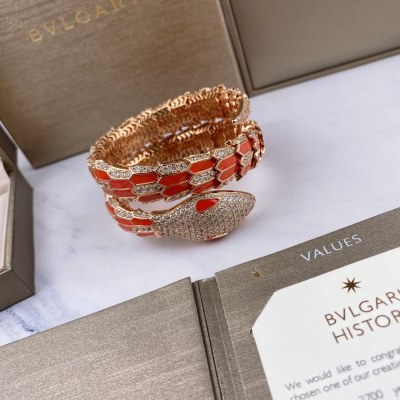 バングル BVLGARI ブルガリ 人気新商品 バングル