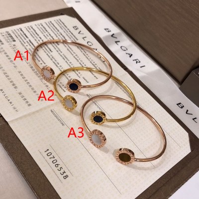 バングル BVLGARI ブルガリ 限定デザイン大人気完売前に バングル