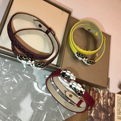 バングル BVLGARI ブルガリ 今年も人気 バングル