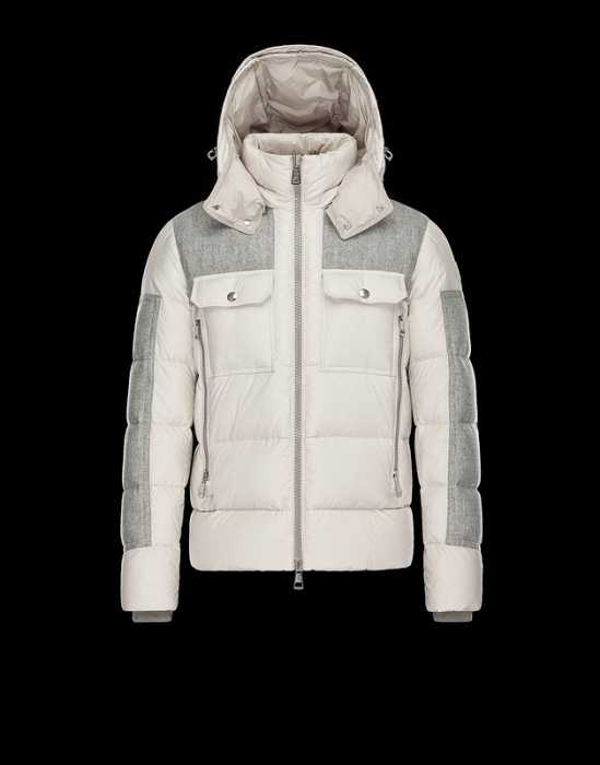 大特価 2020秋冬 モンクレール MONCLER ダウンジャケットふわふわな感触