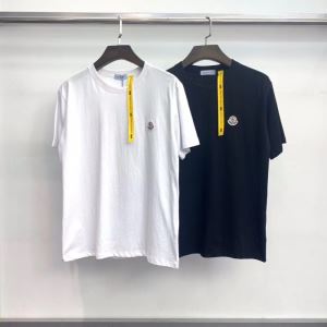 累積売上総額第１位 半袖Tシャツ 2色可選 老舗ブランド モンクレール MONCLER 20SS☆送料込