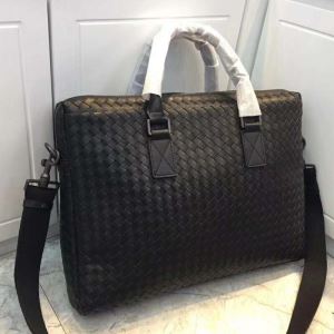 季節感をプラス人気商品 2020春夏も引き続き人気セール ボッテガ ヴェネタ BOTTEGA VENETA ビジネスバッグ
