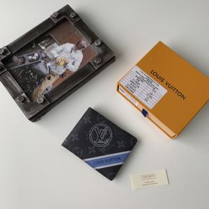 LOUIS VUITTON 202020秋冬トレンドファッション ルイ ヴィトン 財布ウォレット 最新秋冬トレンドをチェック