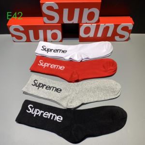 さわやかに新品おすすめ シュプリーム 靴下 SUPREME 2020秋冬トレンド押さえておきたい