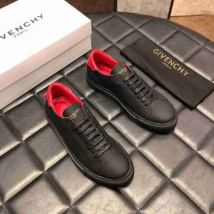 カジュアルシューズ 《2020年》今、注目のストリート今期のトレンド定番アイテム ジバンシー GIVENCHY