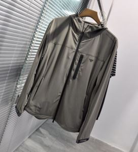 オススメのアイテムを見逃すな アルマーニ ARMANI さらに魅力的 フード付きコート 2020モデル