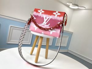 LOUIS VUITTON 2年以上連続１位獲得 レディースバッグ ルイ ヴィトン おしゃれな人が持っている