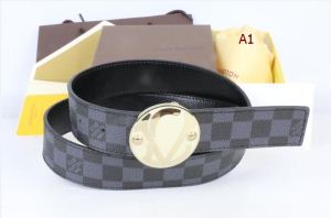 秋冬超人気の最新作 ルイ ヴィトン LOUIS VUITTON ファッショニスタ愛用 ベルト 多色可選