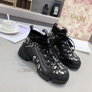 2色可選 【2020秋冬トレンド】押さえておきたい ランニングシューズ サイズのよさを感じる新作 ディオール DIOR 秋にこれがはやりそう