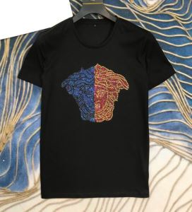 VERSACE 差をつけたい人にもおすすめ 多色可選 ヴェルサーチ 春夏コレクション新品 半袖Tシャツ 大活躍する
