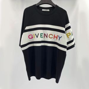 2020年春夏シーズンの人気 カジュアルファッションを楽しもう ジバンシー GIVENCHY Tシャツティーシャツ