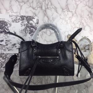狙える優秀アイテム レディースバッグ 驚きのプライス バレンシアガ BALENCIAGA おしゃれに大人の必見