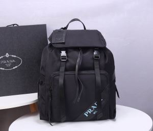 最先端のスタイル プラダ PRADA 2020SS人気 リュック 今回注目する