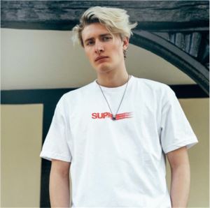 カジュアルファッションを楽しもうSUPREME Tシャツ半袖 3色可選 シュプリーム2020春夏人気トレンドアイテム