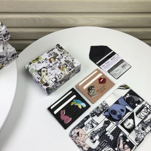 2色可選 注目の秋ファッション一番 プラダ PRADA 2020秋冬トレンド押さえておきたい 財布ウォレット 人気ブランドの秋冬新色