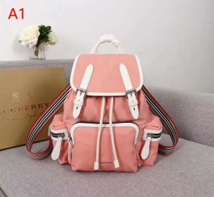 2020年春夏流行ファッション 夏おすすめ人気ブランドアイテム バーバリー BURBERRY リュック 2色可選