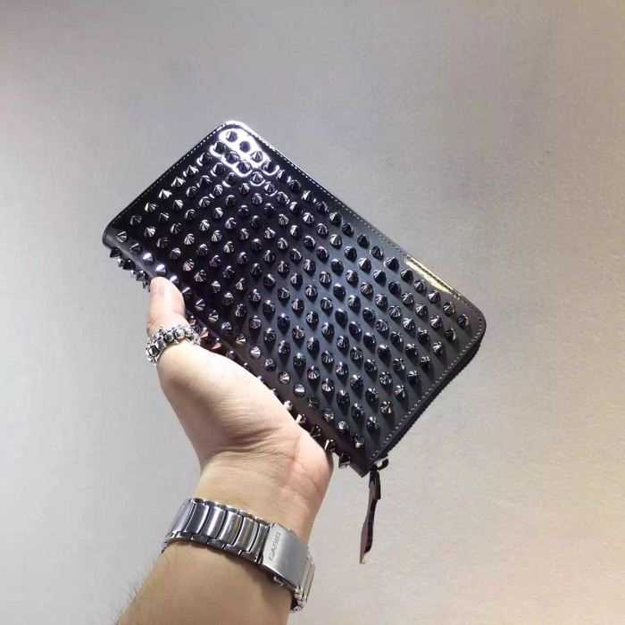 2020秋冬ファッション 人気クリスチャンルブタン Christian Louboutin 長財布
