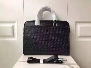 実用性にも優れた秋冬新作　ハンドバッグ バーバリー 先取り20202020秋冬ファッション　BURBERRY温かみのあるアイテム安い