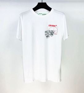 OffWhite 大人気のブランドの新作 オフホワイト取り入れやすい 半袖Tシャツ 確定となる上品