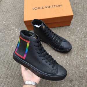 最高にCOOL秋冬新作 ルイ ヴィトンハイトップシューズ LOUIS VUITTON シンプルに着こなしたい 秋冬から人気継続中