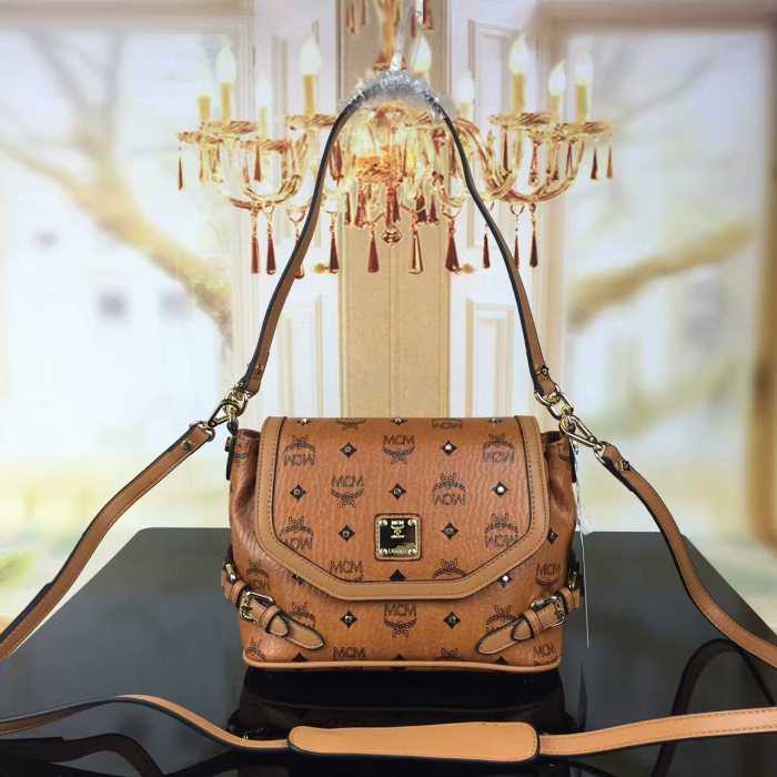 手持ちショルダー掛け 最旬アイテム多色選択可 エムシーエム コピー MCM 2020新作