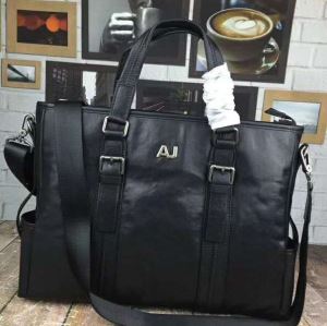 2020主役級のアイテム アルマーニ ARMANI ハンドバッグ