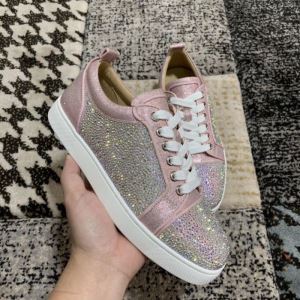 エレガントな雰囲気 ランニングシューズ 2年以上連続１位獲得 クリスチャンルブタン Christian Louboutin