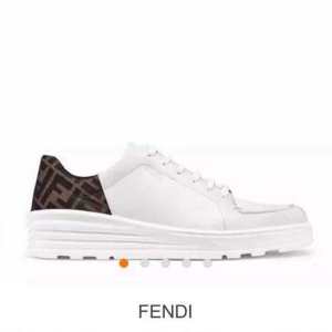 フェンディ秋にはやる最新作を先取り 2020秋冬トレンドアイテム FENDI わやかに新品おすすめ ランニングシューズ