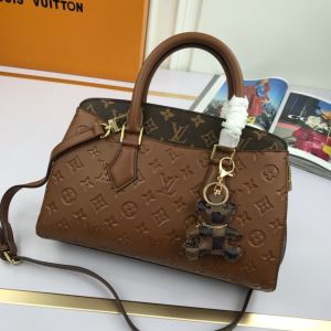 限定品が登場 レディースバッグ 着こなしを楽しむ ルイ ヴィトン LOUIS VUITTON 2020年春夏コレクション