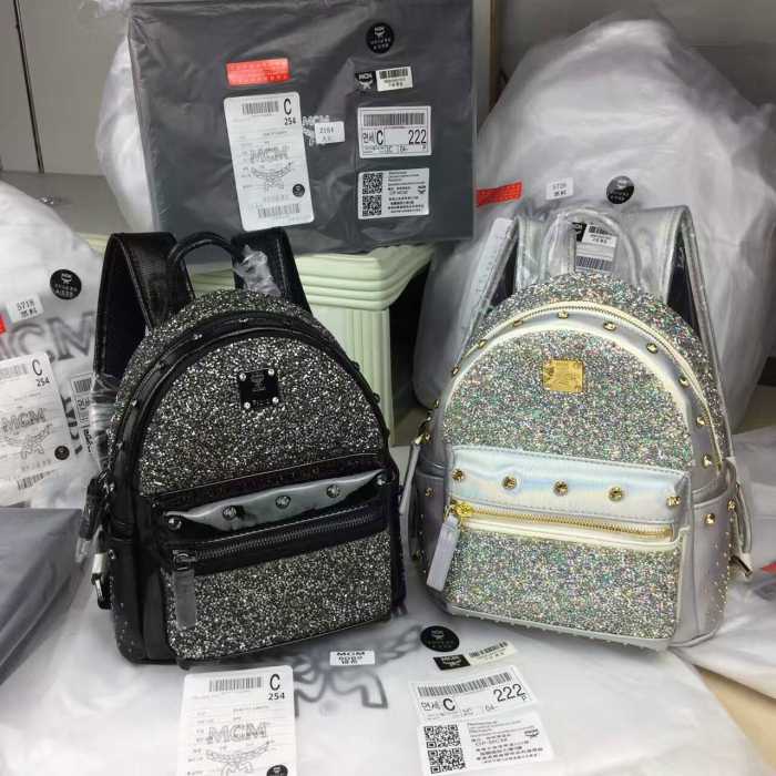 新品 首胸ロゴ MCM エムシーエム コピー リュック、バックパック 2020 多色選択可