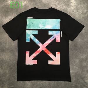 半袖Tシャツ 2色可選 20新作ですOffWhite 普段見ないデザインばかり オフホワイト 海外でも大人気