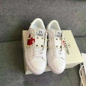 流行の注目ブランド 2020限定モデル ヴァレンティノ VALENTINO スニーカー、靴