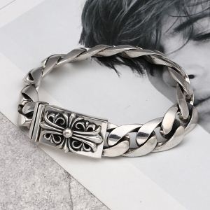 クロムハーツ 今年流大人っぽさ ブレスレット スタイルアップ効果 CHROME HEARTS